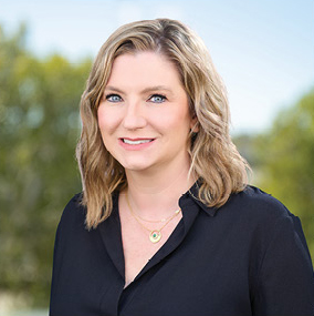 MarDee Haring-Layton headshot